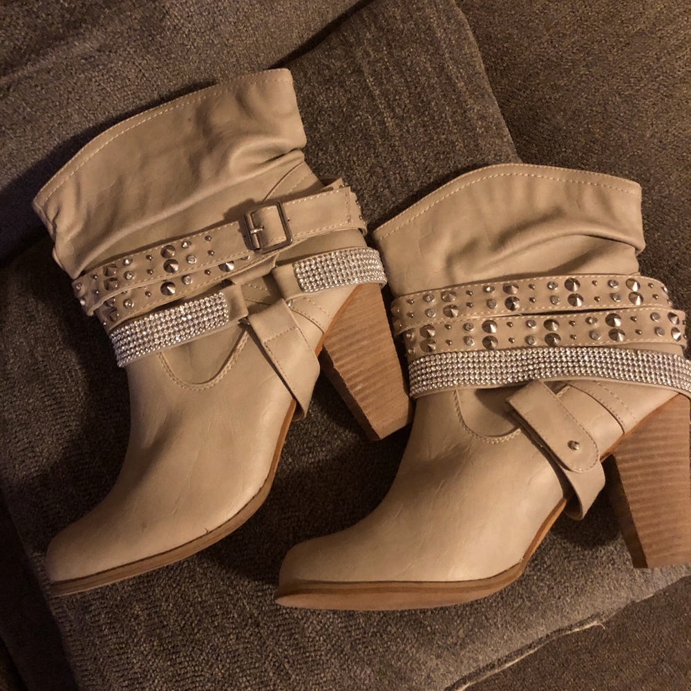 Women’s boots